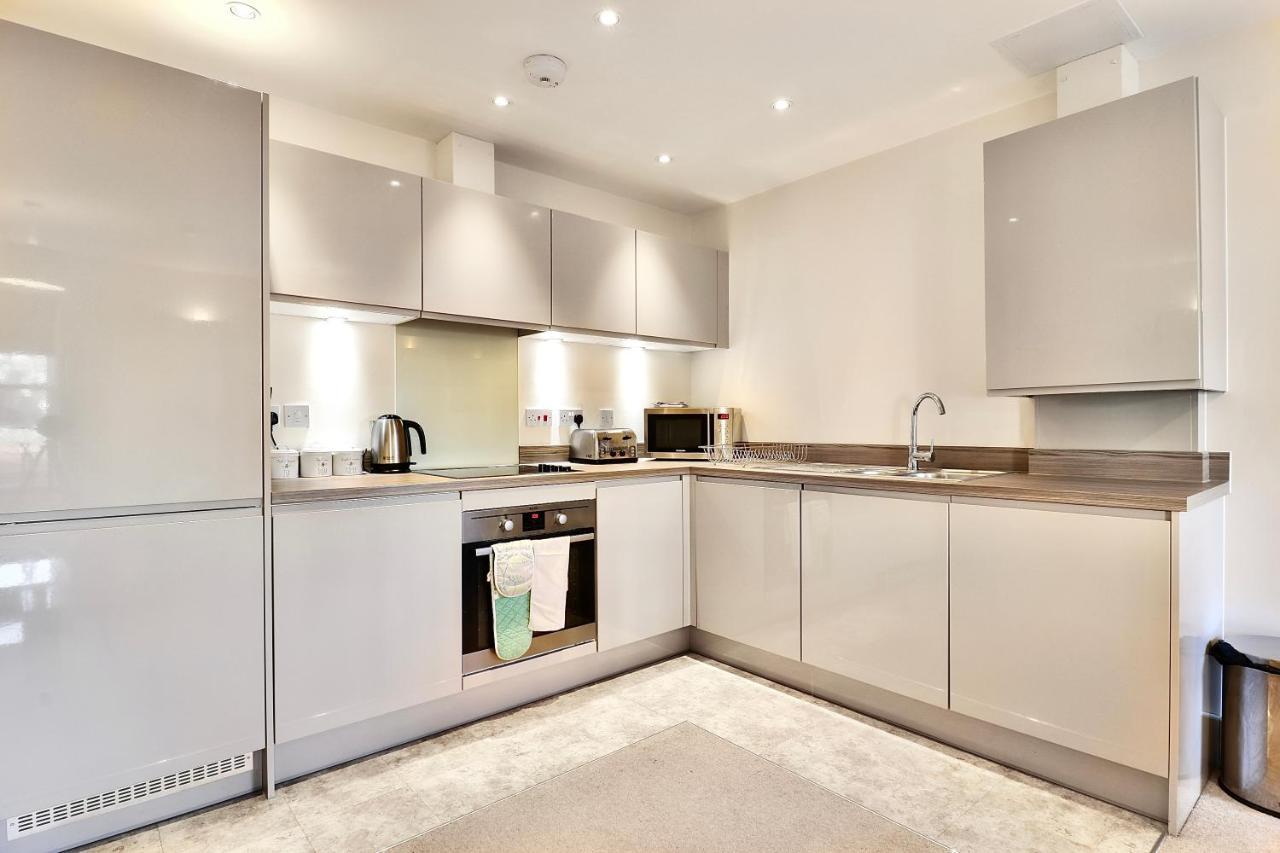 Sapphire Serviced Apartment Chelmsford Exterior foto